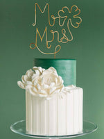 Load image into Gallery viewer, Mr Shamrock Mrs - Wire Cake Topper
