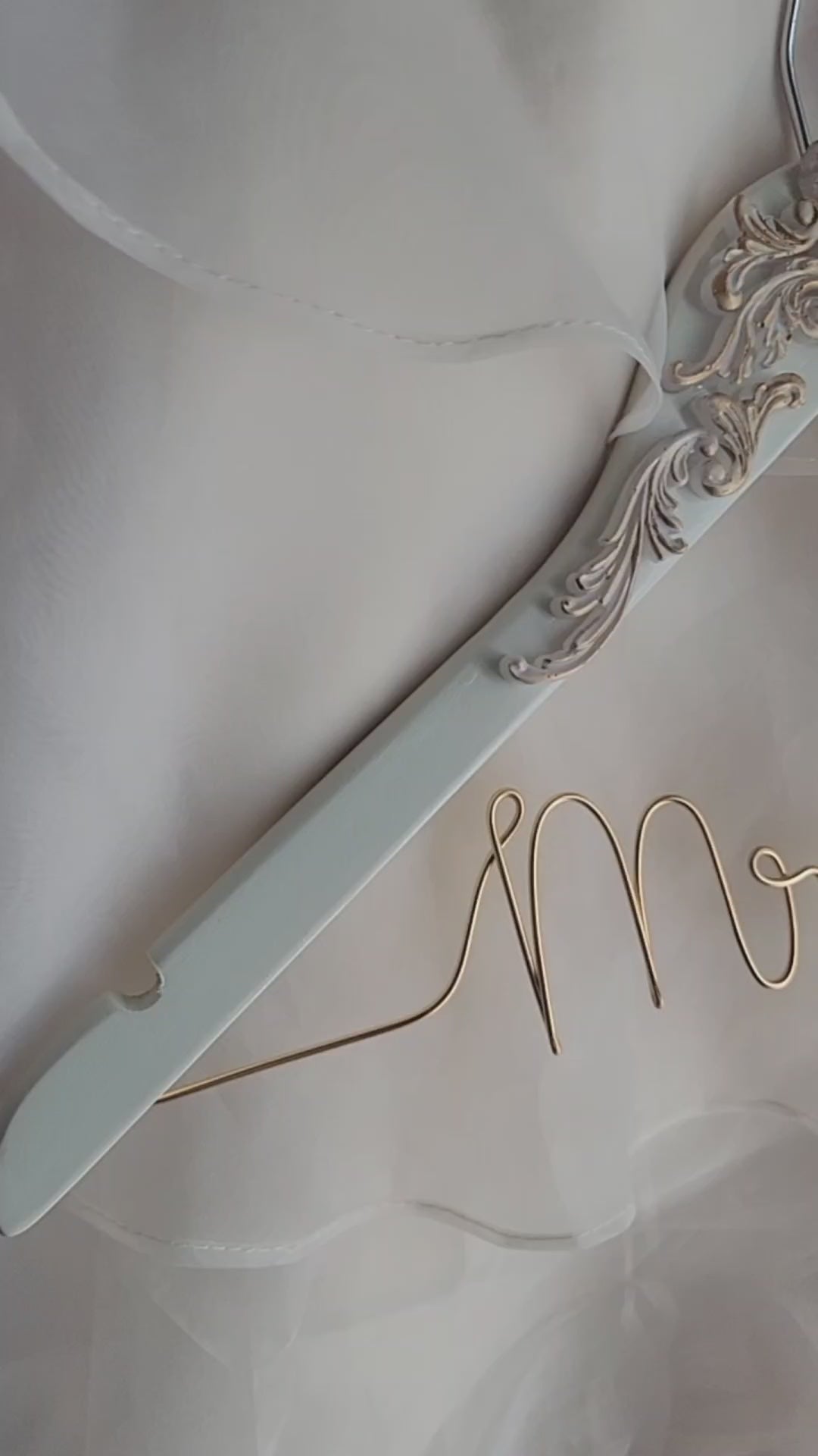 Bundle Vintage Luxury Wedding Dress and Veil Hangers