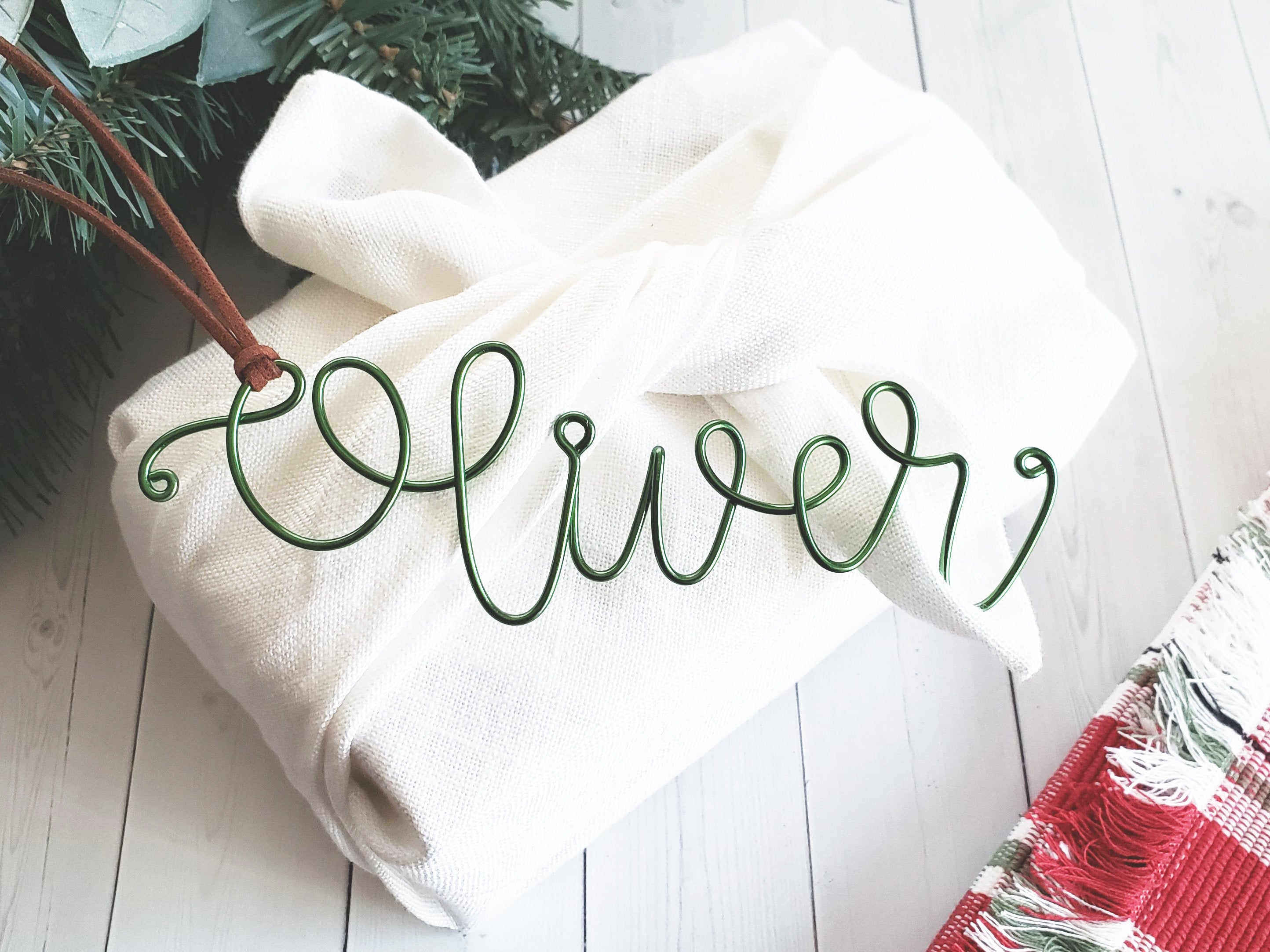 Custom Wire Name Gift Tag (Oliver)